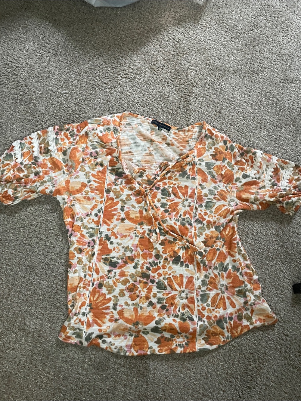 Adrienne Vittadini Orange Floral V-Neck Tie-Front Blouse